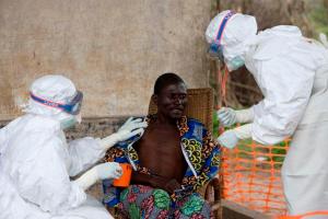 OMS: Vacunas contra ébola no estarán listas hasta marzo