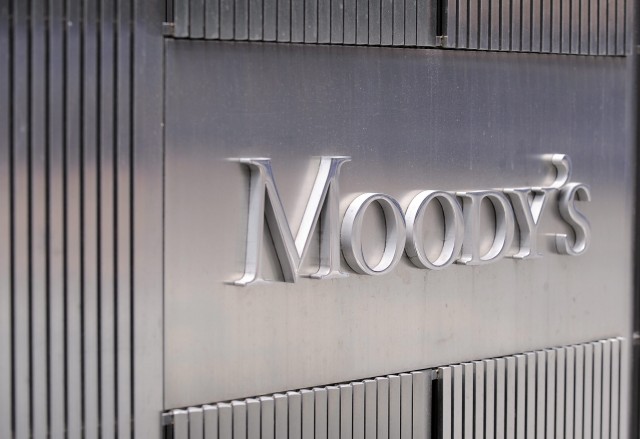Moody’s rebajó a negativa la perspectiva de empresas de petróleo y gas