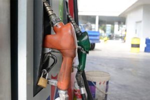 Persiste falla de gasolina de 95 octanos en bombas de Maracay