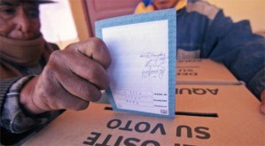 Prohíben fotografiar los votos en las elecciones en Bolivia