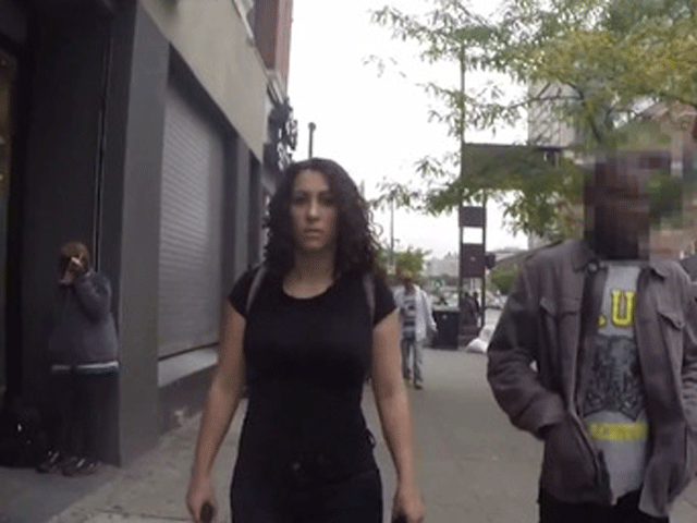Revelan el acoso a mujeres en Nueva York  (Video)