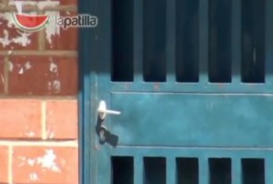Barrio Adentro a puertas cerradas (video)