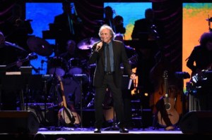 Latin Grammy homenajeó a Joan Manuel Serrat