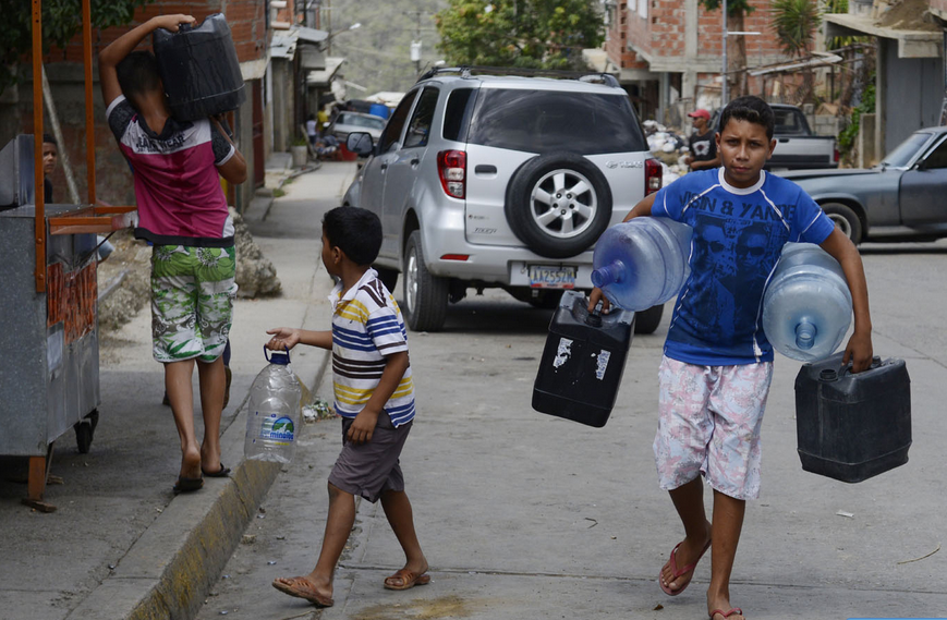 Reestablecen servicio de agua potable en San Carlos tras avería por fuertes lluvias