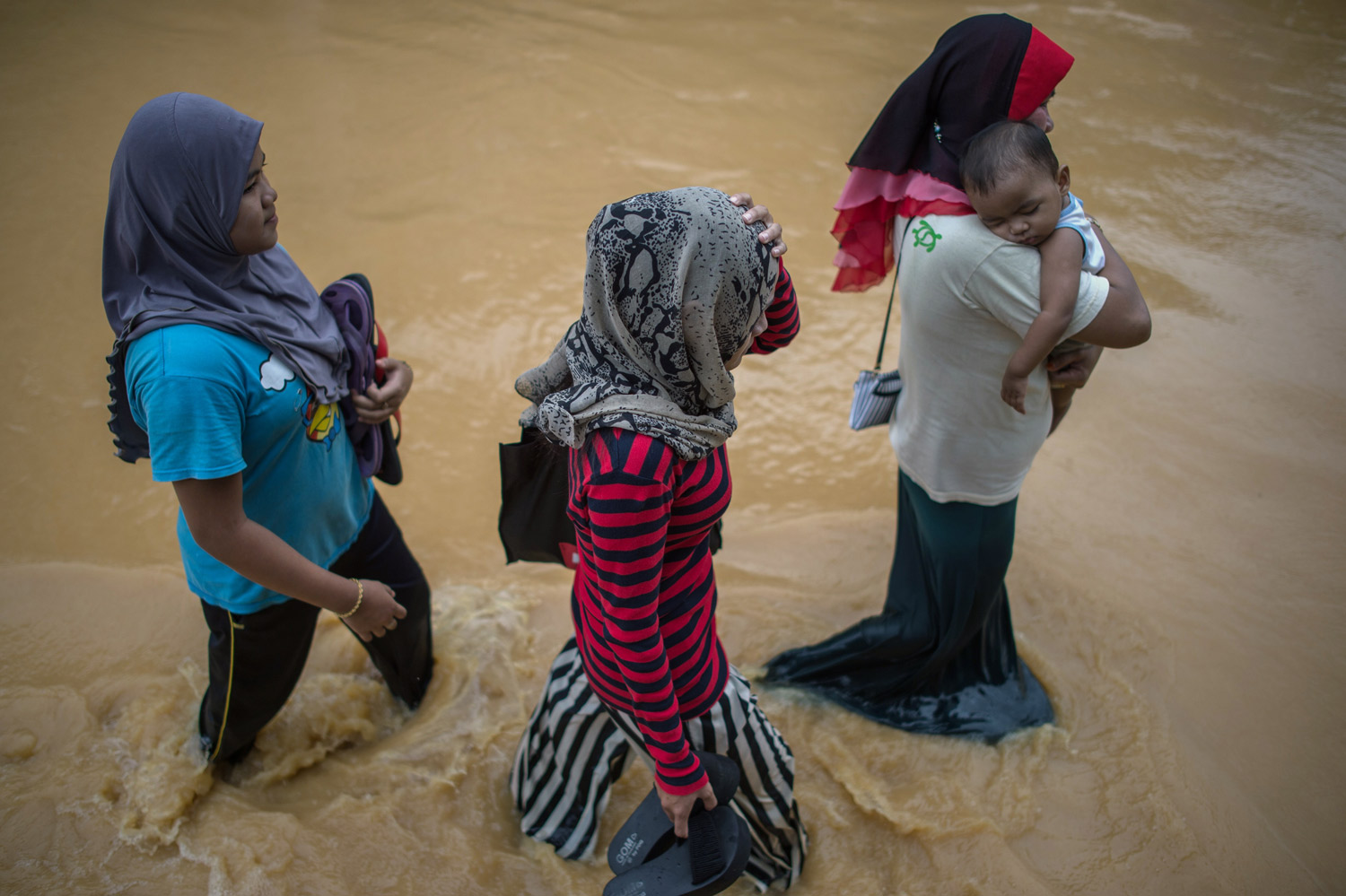 Treinta muertos en Filipinas por tormenta tropical y 10 en Malasia por inundaciones