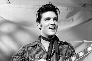 Elvis vive en la música y la cultura mientras sus seguidores celebran sus 80 años