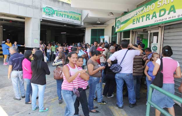 La leche, el producto más buscado en los supermercados de Valera