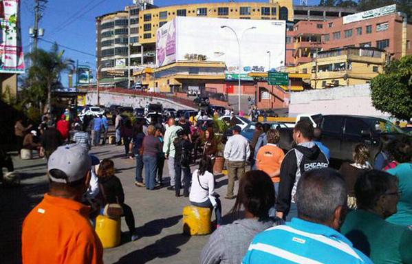 Protesta en Los Teques por escasez de leche en polvo (Fotos)