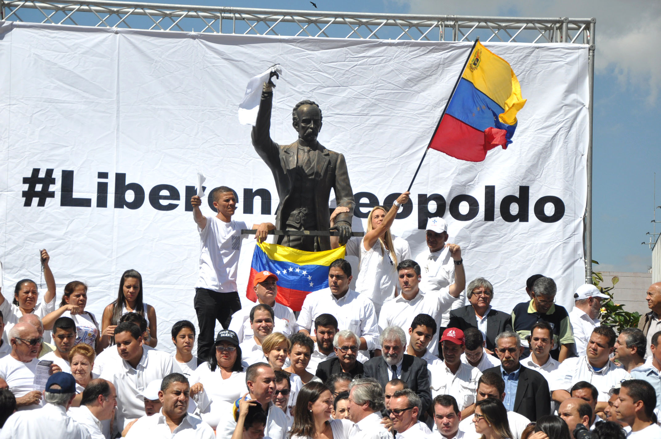 Unidad: Sentencia contra Leopoldo López es injusta, alevosa y cobarde