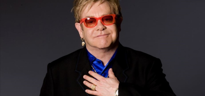 Harvard premia a Elton John por su trabajo en la lucha contra el VIH/sida