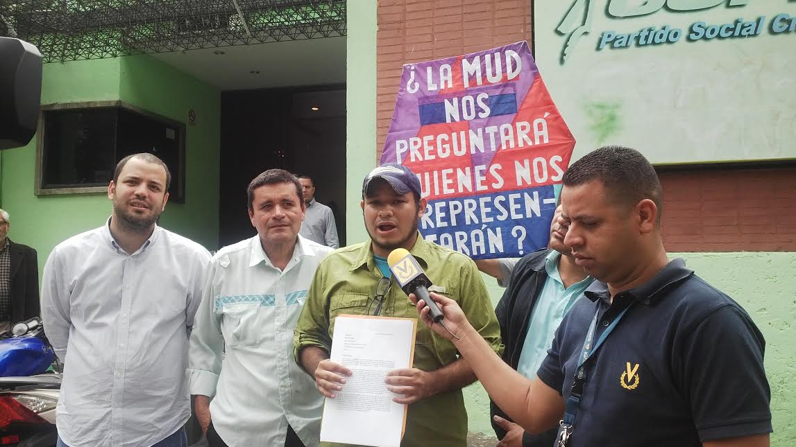 Vecinos rechazan paracaidismo y exigen a la MUD hacer primarias en toda Caracas