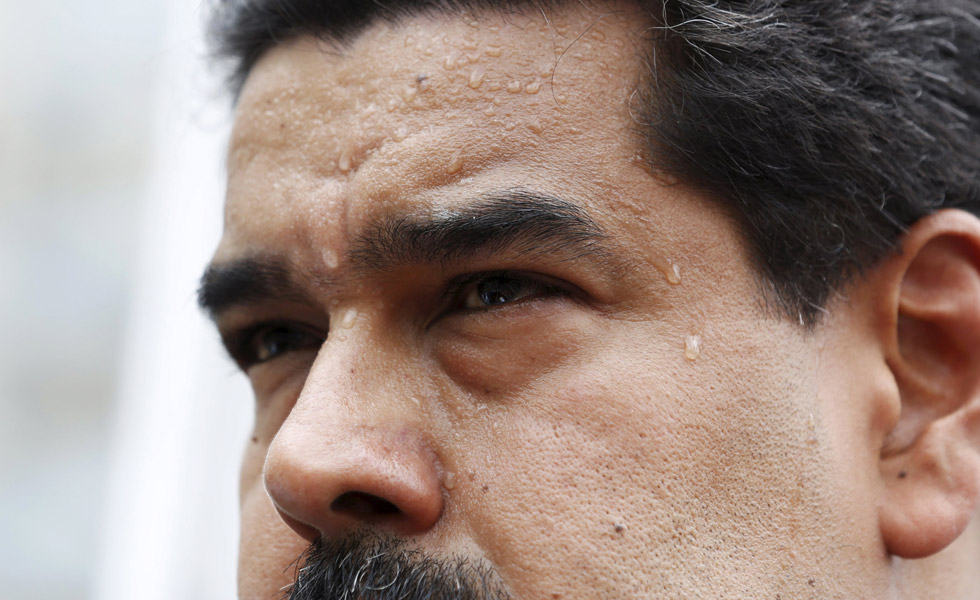 Maduro arremete dura y peyorativamente contra Capriles por una nota de prensa reproducida en Guyana