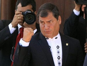 ¡Imperdible! La foto que dejó a Rafael Correa en total ridículo