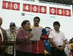 Tibisay certifica 10 millones de firmas y “badabín badabúm” Jorge anuncia 13 millones