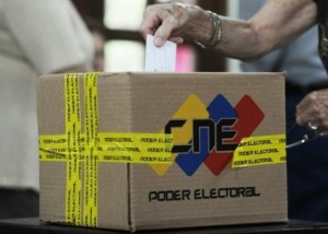 Ocho candidaturas chavistas a la AN siguen sin definirse