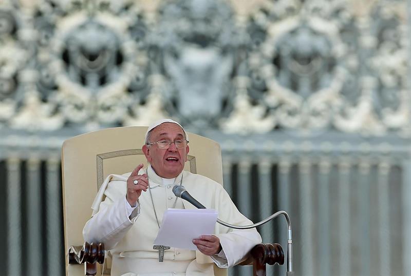 El papa Francisco critica la falta de voluntad en la lucha contra el hambre