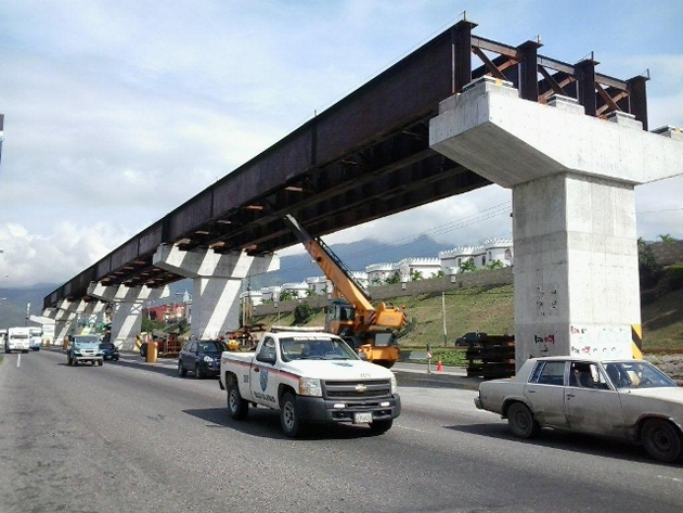 Por trabajos en sistema Guarenas-Guatire habrá cierres parciales en la Av. Intercomunal