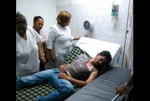 Chavistas toman alcaldía en Aragua y lanzan trabajador desde el segundo piso (Fotos)