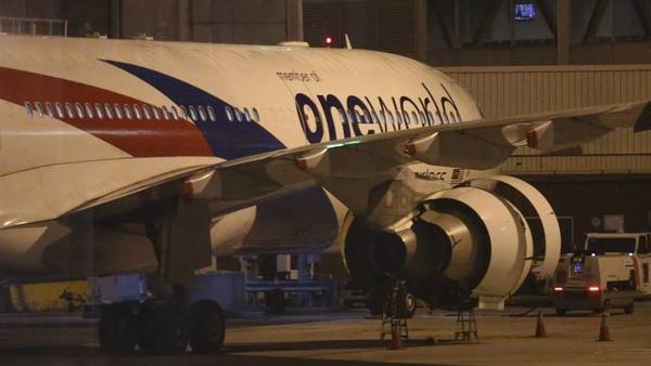 Un avión de Malaysia Airlines aterriza de emergencia en Australia