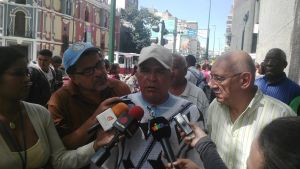 Buhoneros exigieron la reanudación de las mesas de diálogo con el Gobierno