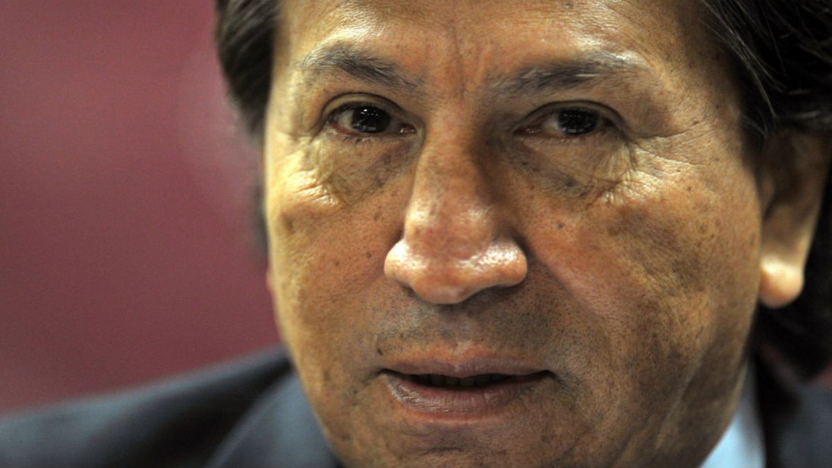 Universidad de Stanford anuncia que suspenderá a Alejandro Toledo si es capturado