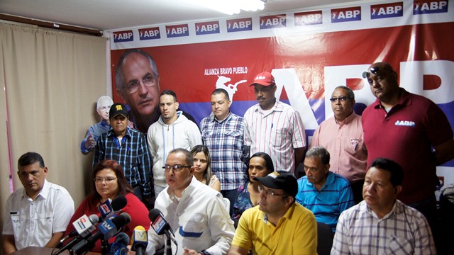 Richard Blanco: Parlamentarios de Caracas trabajaremos en Unidad para transformar a la AN