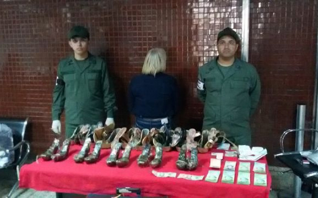 La detienen en Maiquetía con droga oculta en sandalias