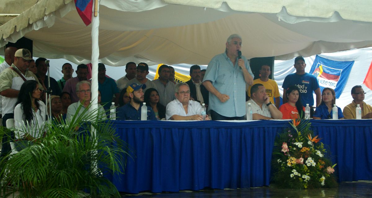 Barreto Sira encabezó juramentación de comando de la Unidad en Pariaguán