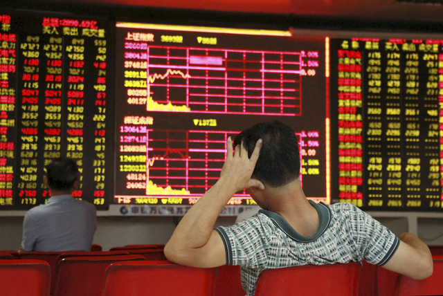 Acciones de China caen en apertura de sesión en medio de debilidad del mercado global