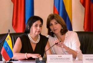 Venezuela y Colombia inician consultas en Caracas para superar crisis