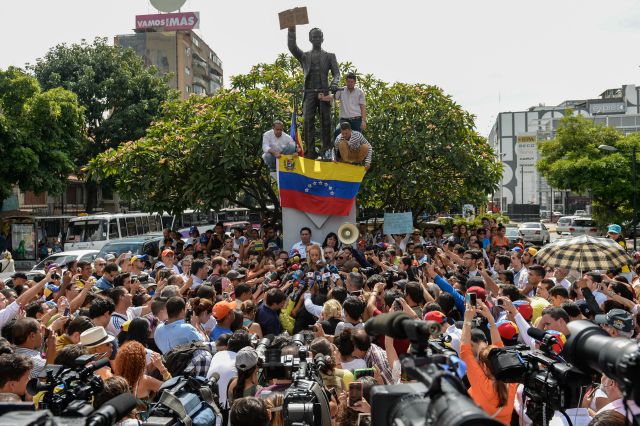 Oposición venezolana busca unidad tras la condena a López