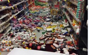 FOTOS: Destrozos en supermercados que dejó el terremoto en Chile