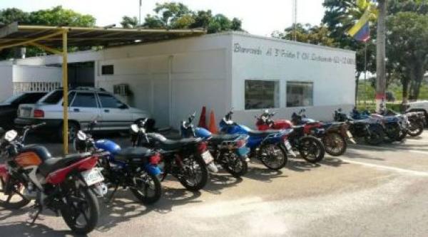 En Bolívar GNB retuvo al menos 20 motos por incumplimiento de horario