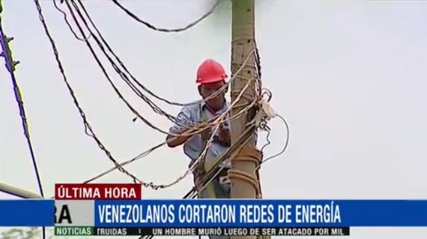 Corpoelec cortó la energía eléctrica que colombianos usaban en Paraguachón (Video)