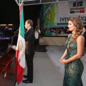 Así fue el debut de Anahí como primera dama de Chiapas (Fotos + Video)