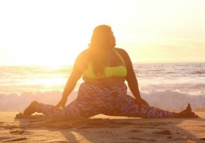 Conoce a Valerie Sagun… la yogi de talla grande que te dejará con la boca abierta (Fotos)