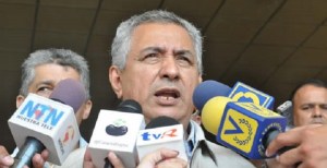 Pablo Medina solicita que expresidentes colombianos discutan “la doble nacionalidad de Maduro”