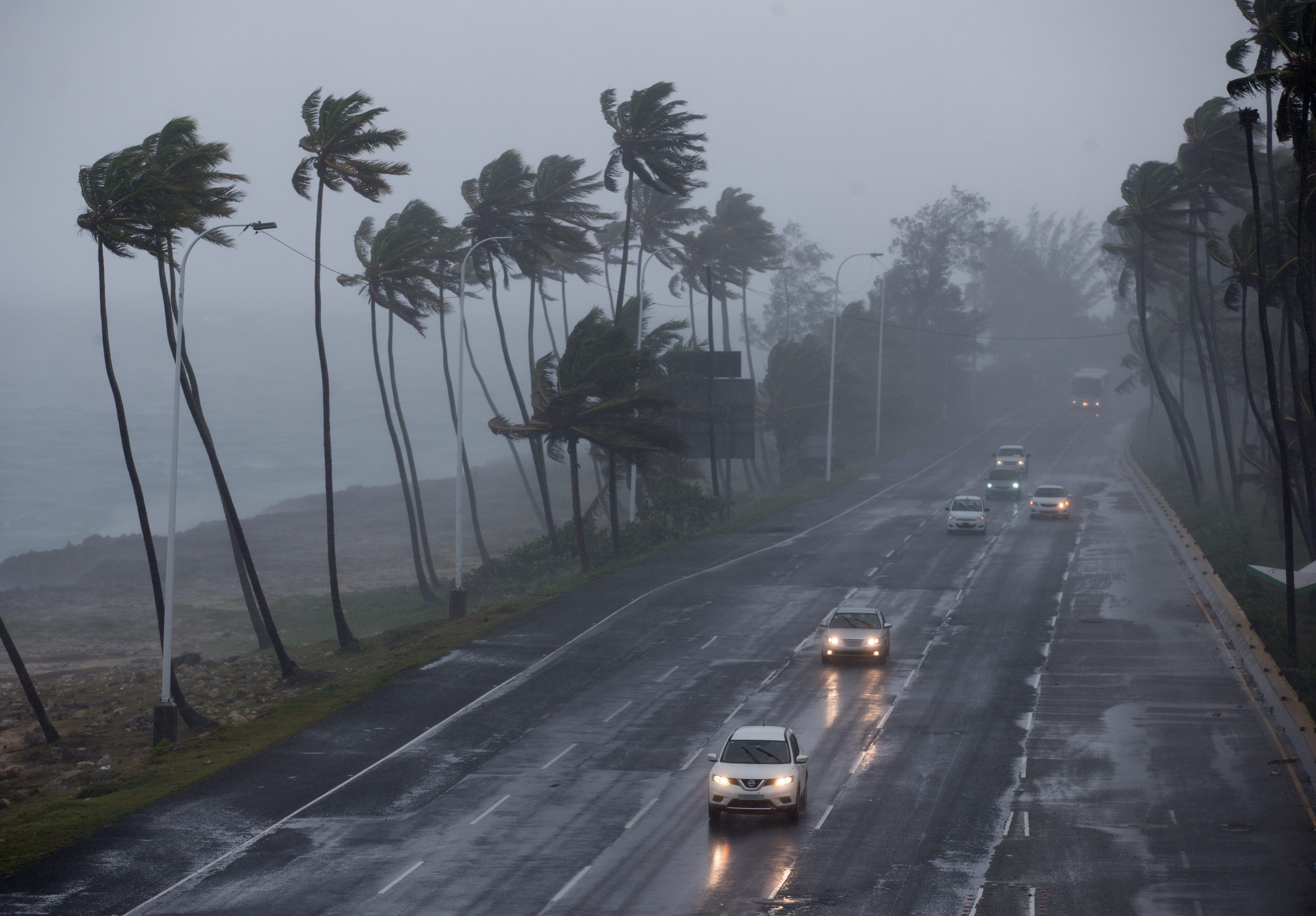 Dominica recibe el primer crucero tras el paso de la tormenta Erika