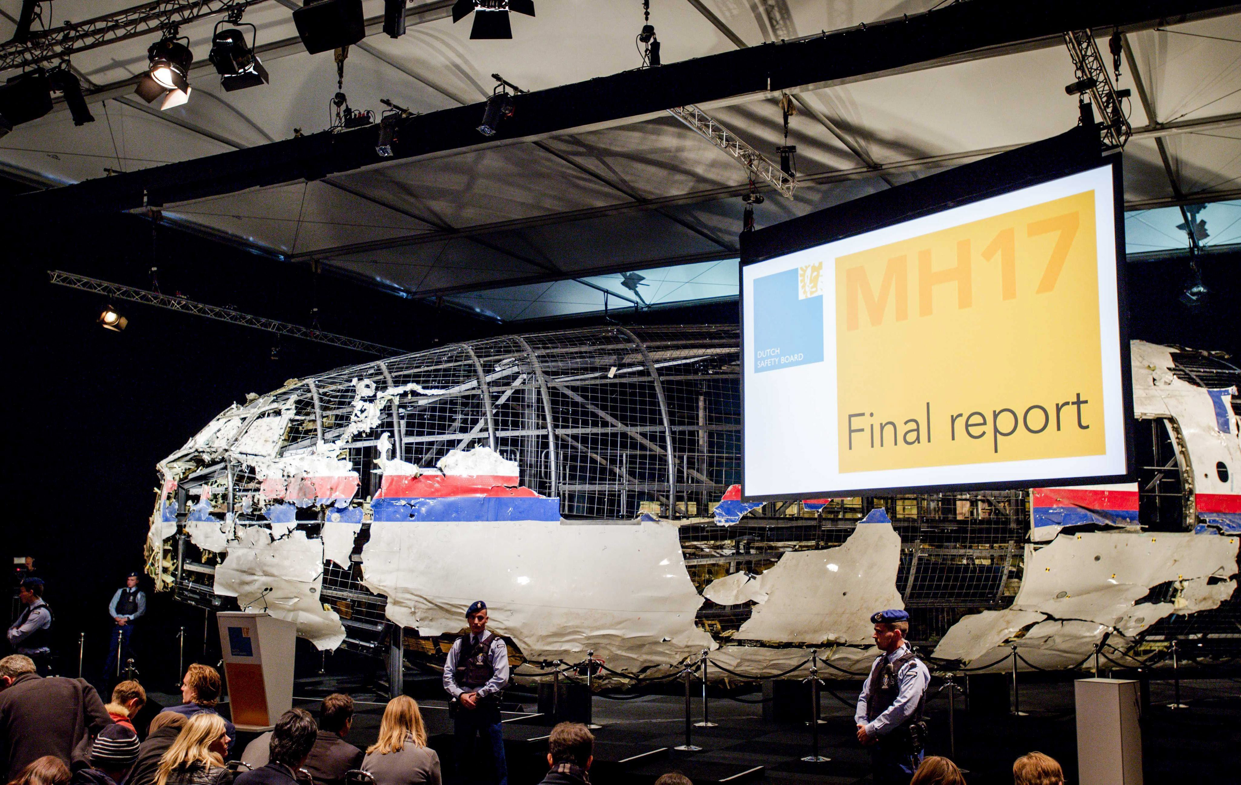 Justicia neerlandesa asegura que MH17 fue derribado por misil Buk en Ucrania