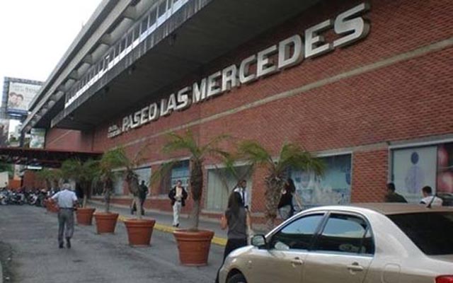 Reportan tiroteo frente al Centro Comercial Paseo Las Mercedes