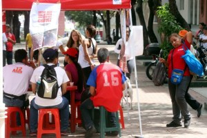 Según el chavismo, simulacro electoral involucró 8 de 19 millones de votantes