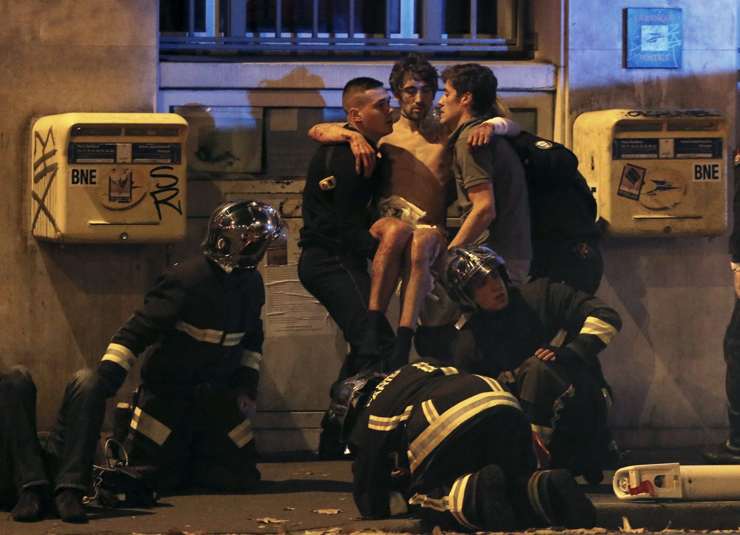 Aprender a vivir bajo la amenaza de atentados, el nuevo suplicio de los franceses