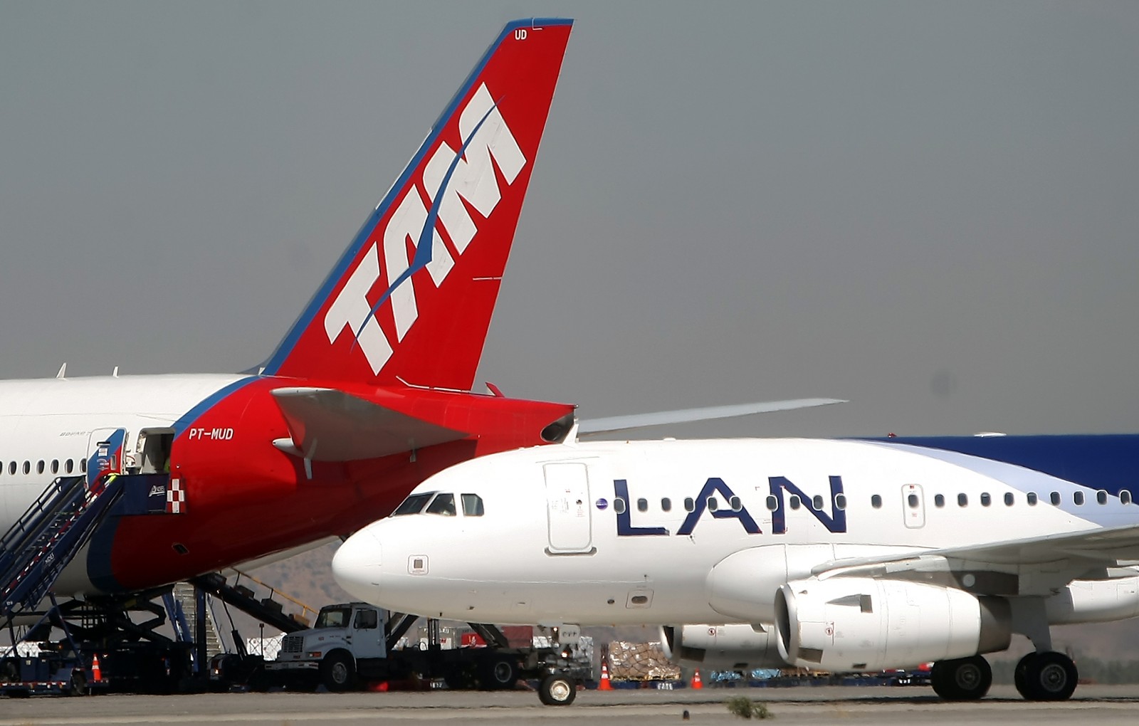 Aerolínea LATAM suspende indefinidamente sus vuelos a Venezuela