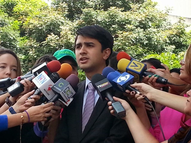 Robert García: Gobierno busca choque de poderes para que la AN no pueda trabajar para el cambio