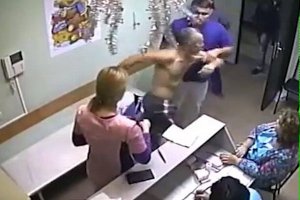 Médico ruso mata de un puñetazo a paciente (video)
