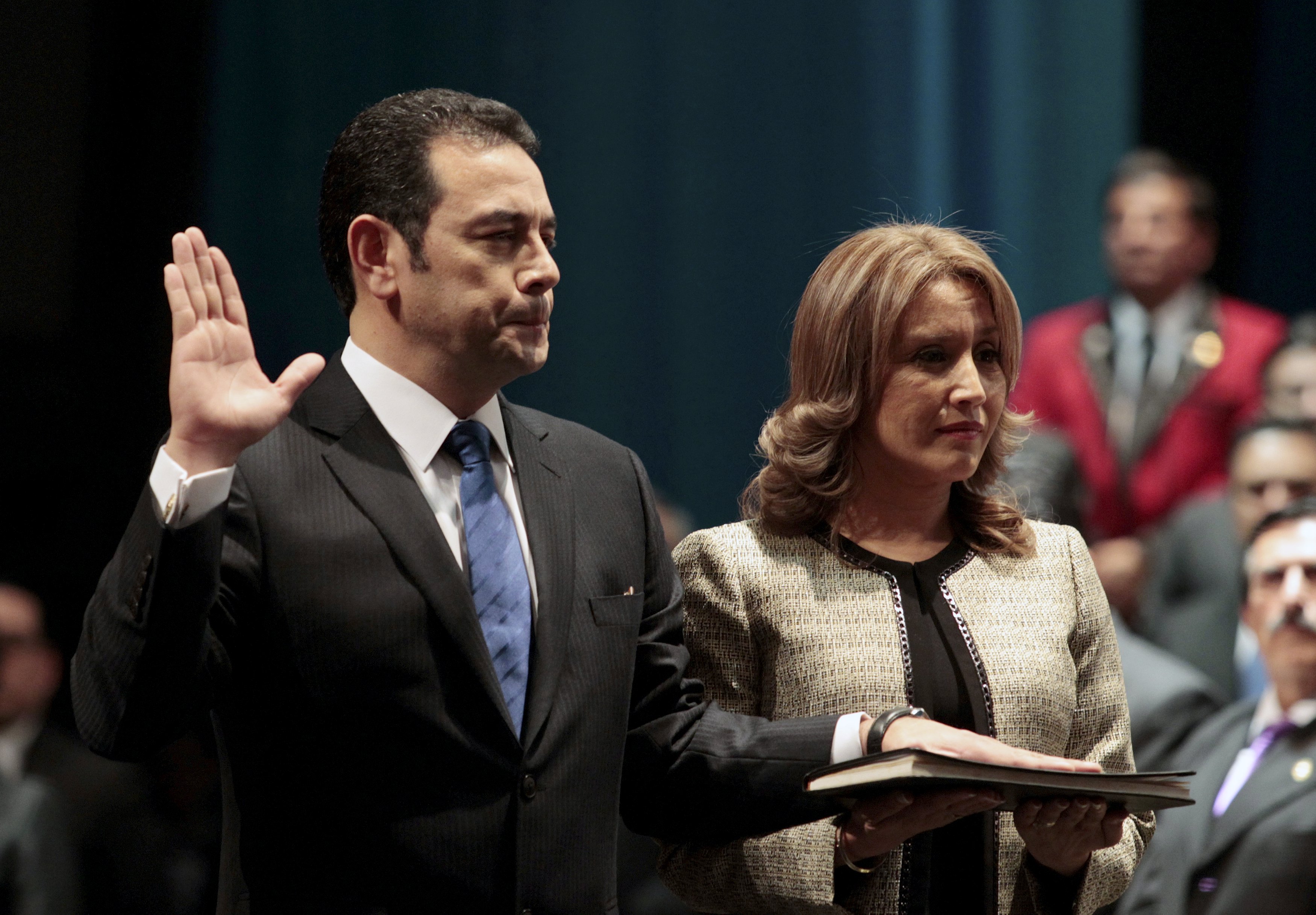 Jimmy Morales jura como nuevo presidente de Guatemala