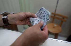 Salario mínimo diario del venezolano es de 83 centavos de dólar