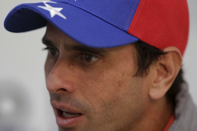 Venezuelan opposition leader and Governor of Miranda state Henrique Capriles speaks during an interview with Reuters in Caracas January 28, 2016. To match VENEZUELA-POLITICS/CAPRILES  REUTERS/Marco Bello