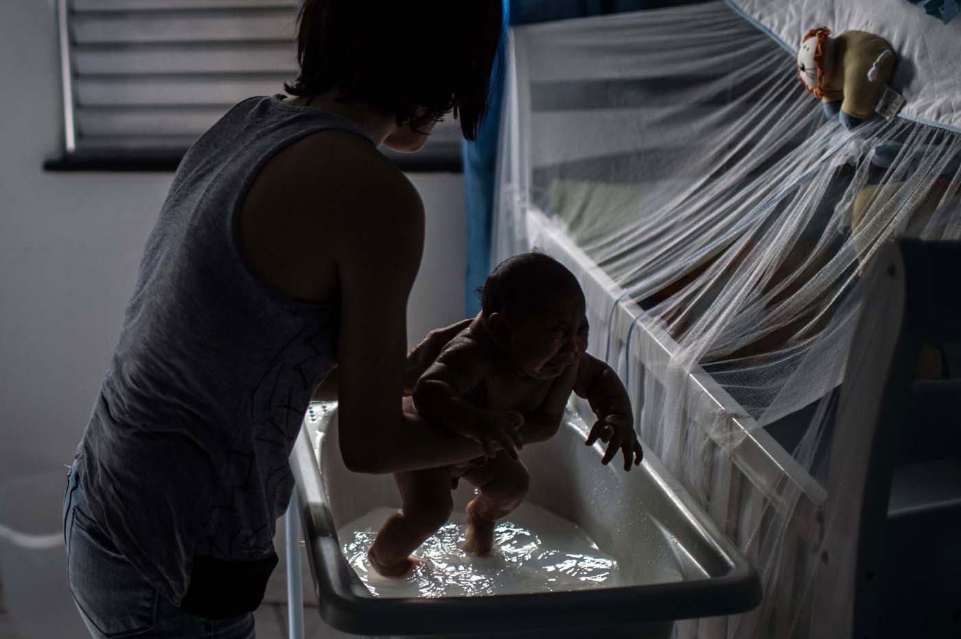 Miedo a microcefalia alienta abortos preventivos por zika en Brasil