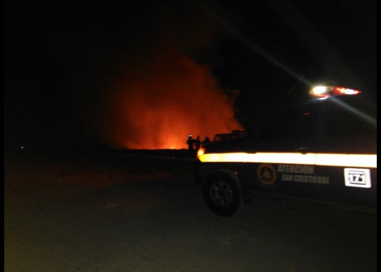 Fuerte incendio afecta al vertedero de San Josecito en Táchira (Fotos)